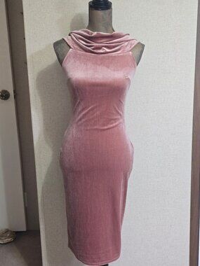 NEW Gianni Bini Small Velvet Rose Quartz Pink Bodycon Bell Dress Convertible